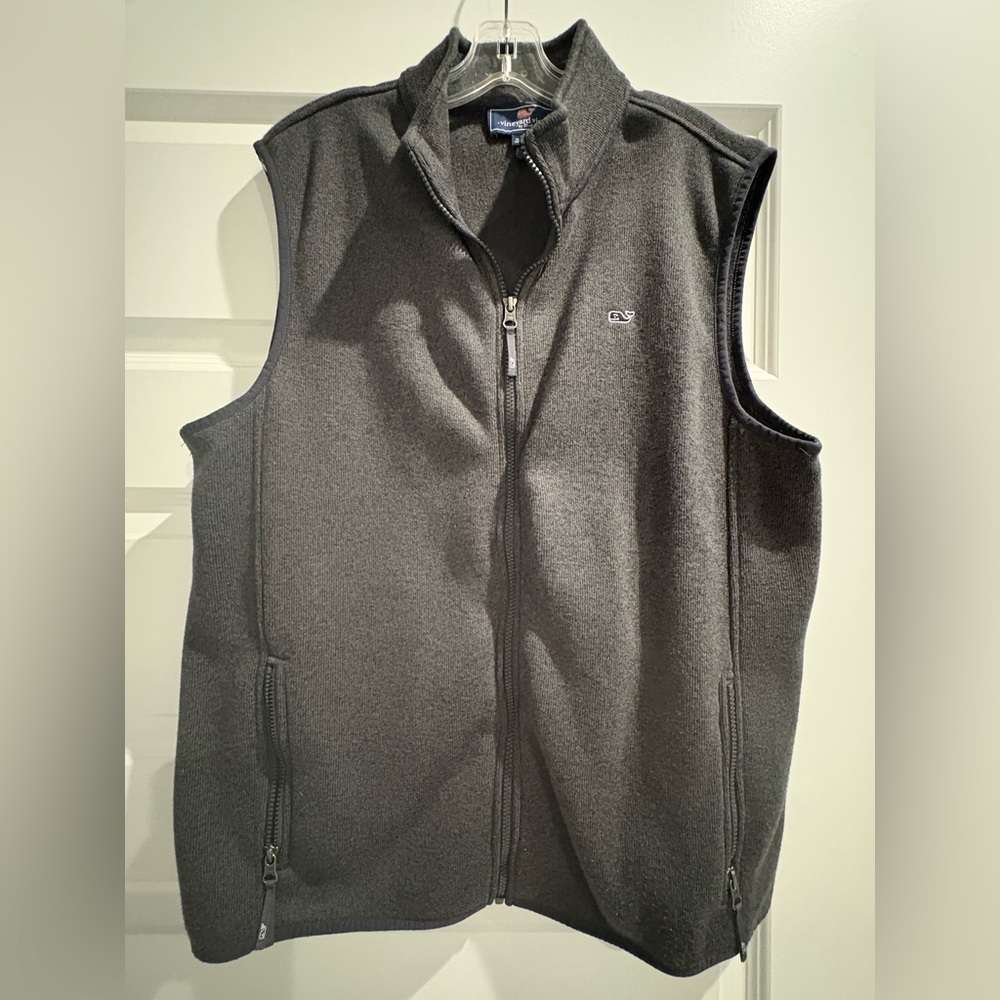 Vineyard Vines Mens Vest Size Large.